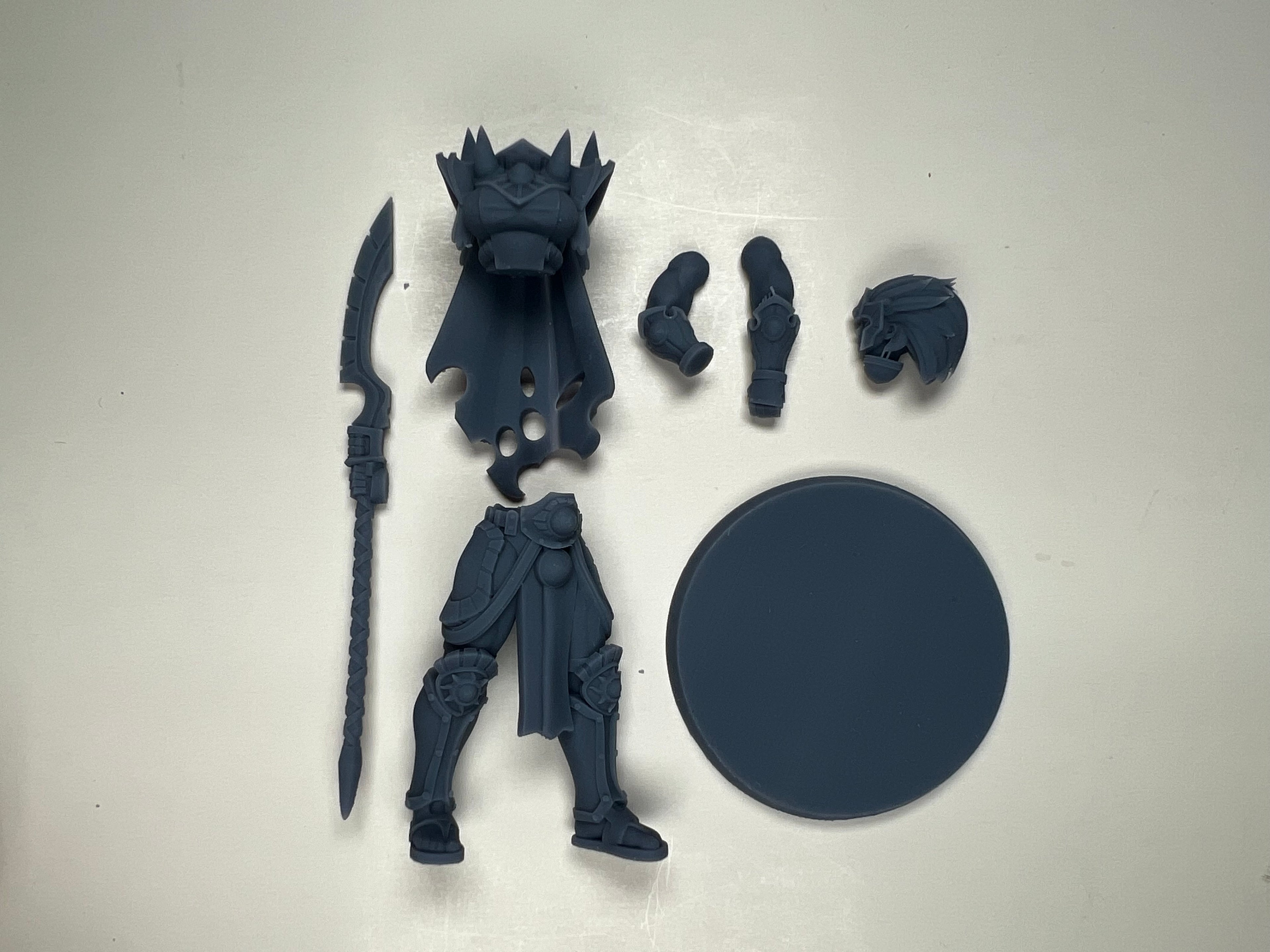 Matriarch Lady Magna. 3D printed mini.